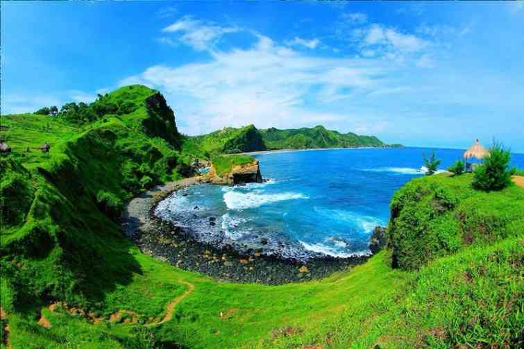 √ Tempat Wisata Pantai Di Jawa Tengah Dengan Pemandangan Yang Indah ...